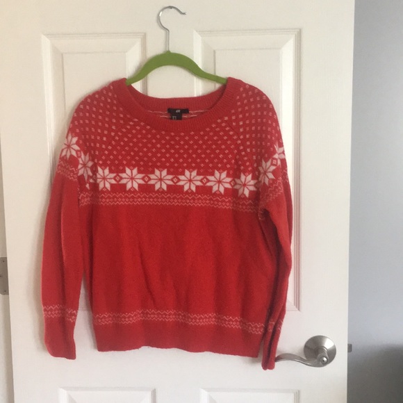 red and white christmas sweater